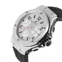 diamond bezel of the Diamond Hublot Replica