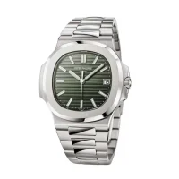 steel case of the Patek Philippe Nautilus Green Replica