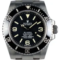 black bezel and dial of the Rolex Submariner 40MM Replica