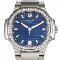 blue dial of the Patek Philippe Nautilus Ladies 70181A Replica