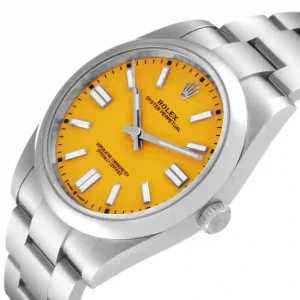 Yellow Dial of the watch 