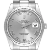 grey and roman numerals dial of the Rolex Rhodium 41 Replica