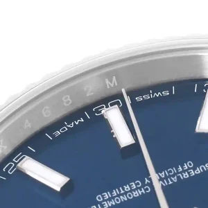 close view dial of the watch